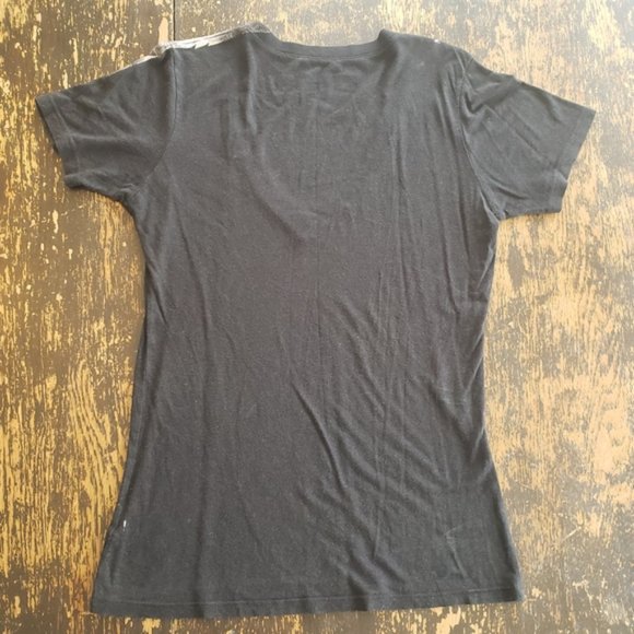 T-Shirt Trio, 2 Crop Tops & 1 Graphic Tee - Picture 5 of 7